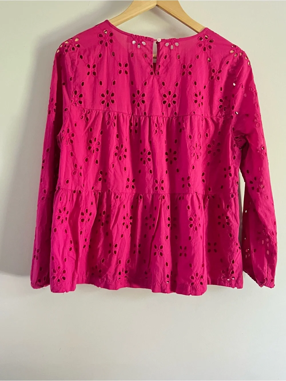 J.Crew eyelet tiered popover pink top Womens Size medium Preppy